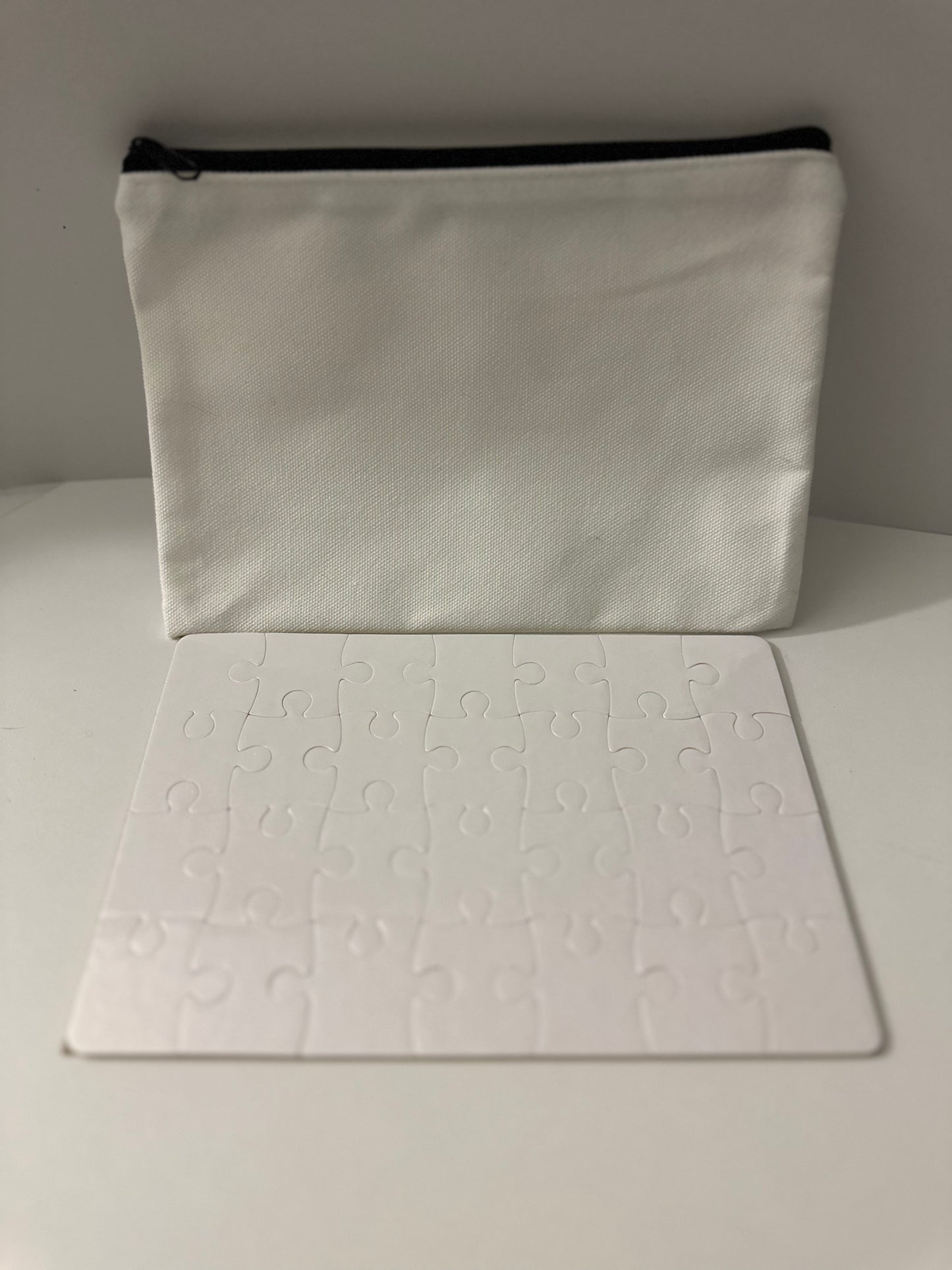 28 Piece Puzzle with Zipper Bag